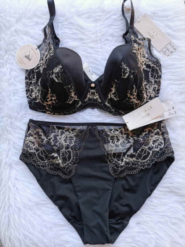 Triumph Primrose Florale WP