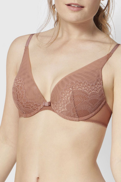 Triumph Darling Spotlight WHU