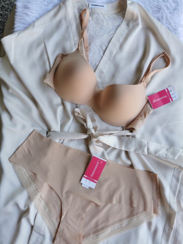 Cielisty biustonosz push-up Passionata Freedom by Chantelle P4088