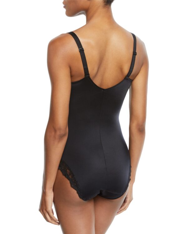 Body modelujące na duży biust Lise Charmel