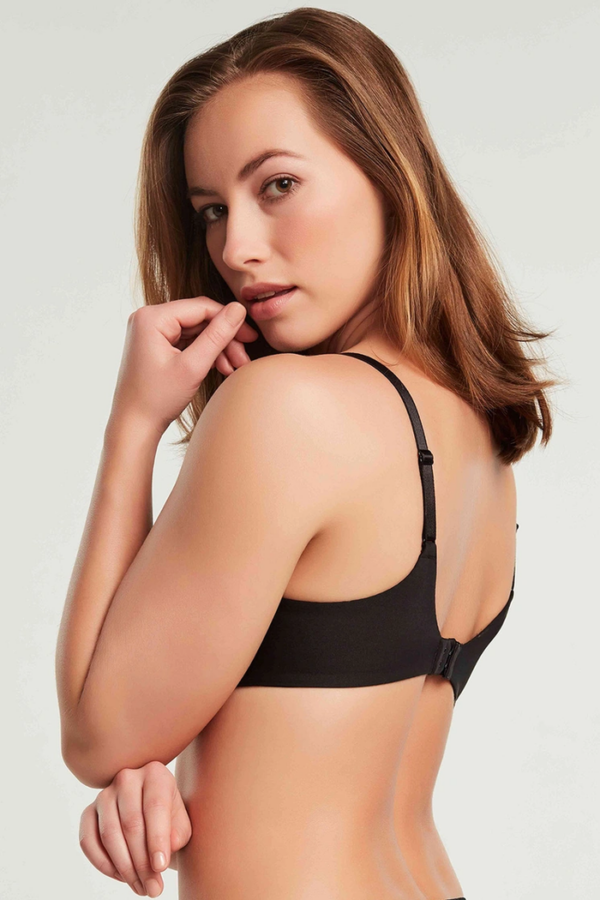 Femilet SELMA mocno trzymający biustonosz z fiszbinami na duży biust. tył Femilet SELMA mocno trzymający biustonosz z fiszbinami na duży biust. tył