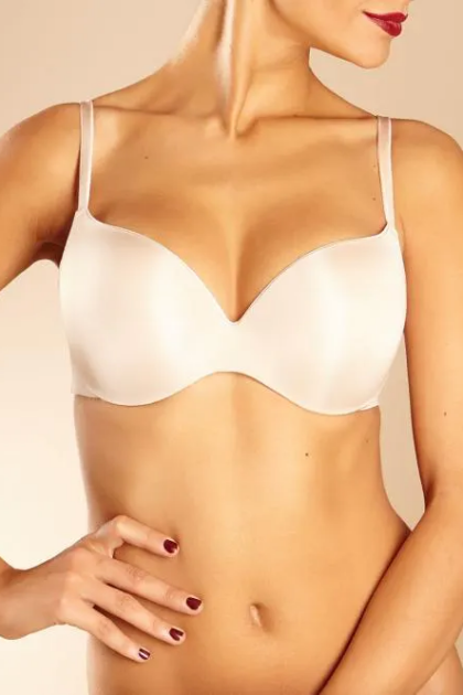 Gładki usztywniany biustonosz Chantelle, oddychajacy i nie widoczny C1115 Irresistible Gładki usztywniany biustonosz Chantelle C1115 Irresistible