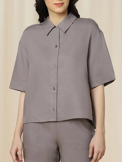 Koszulka zapinana na guziki Triumph Boyfriend Mywear Boxy Shirt