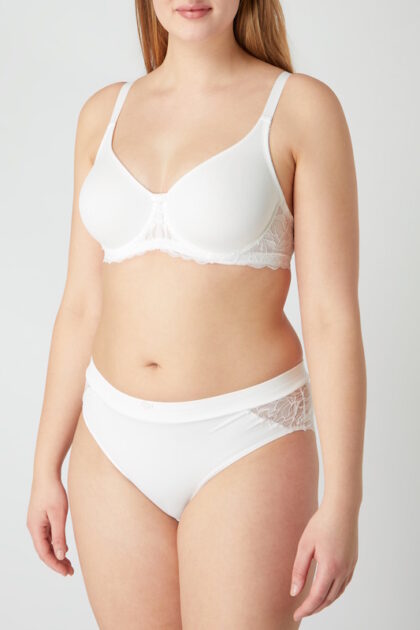 Koronkowe bezszwowe majtki klasyczne Naturana 4653 Valencia