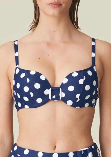 Góra od stroju w groszki