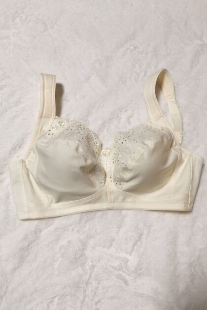 Bawełniany klasyczny biustonosz duży biust Miss Mary Soft Cup bra 2492. Duża zawartość bawełny 67%