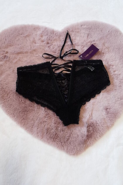 Majtki erotyczne sznurowane LaScana 003748 czarna koronka
